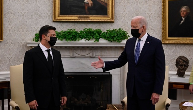 US president Joe Biden meets Ukrainian president Volodymyr Zelensky in 2021